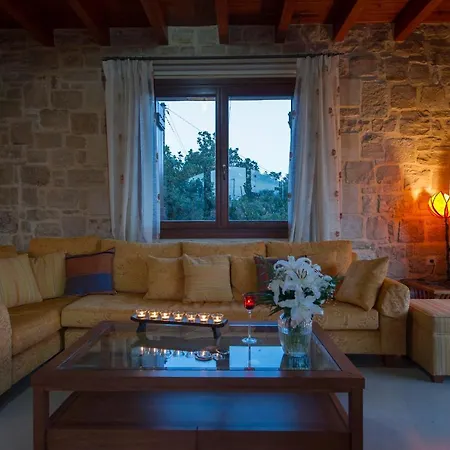Amfithea In Plaka By Apokoronas-villas Villa Kambia